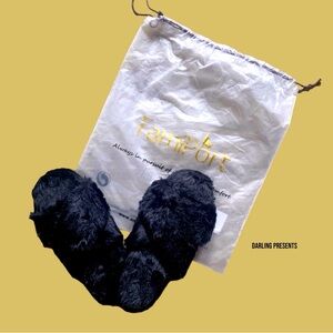 FamiPort Fluffy Cross Band Slippers Women Color Black Size S 5.5-6.5